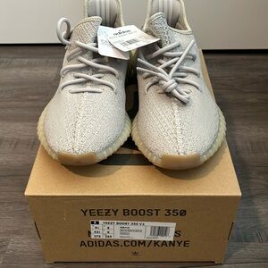 Yeezy Boost 350 V2 Sesame (US 9.5)